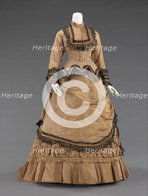 Walking dress, American, 1870-75. Creator: Unknown.