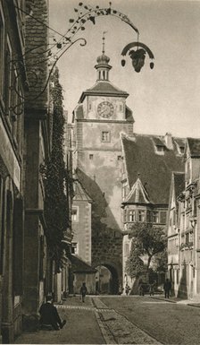 'Rothenburg o. d. T. - Weisser Turm', 1931. Artist: Kurt Hielscher.