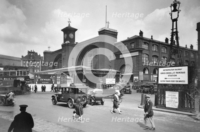 The exterior of King's Cross station. Artist: George Davison Reid