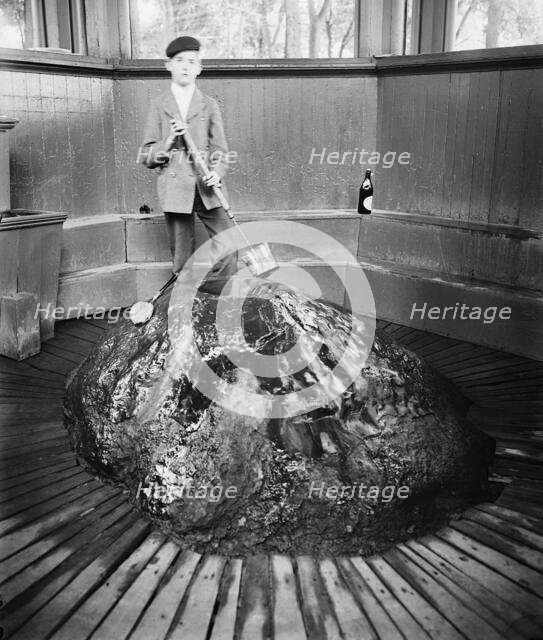 Interior, High Rock Spring, Saratoga, N.Y., between 1900 and 1906. Creator: Unknown.