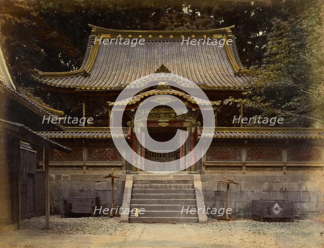 Gateway Kurohozon, Shiba, 1863-1868. Creator: Felice Beato.