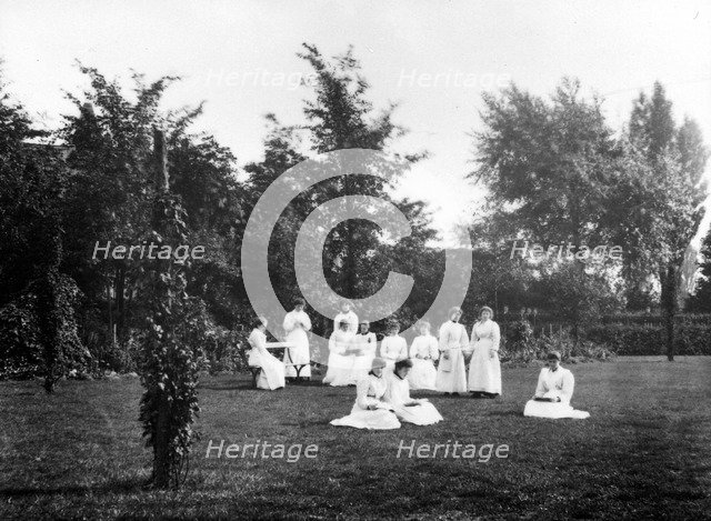 Social block lawn, York, Yorkshire, 1907. Artist: Unknown