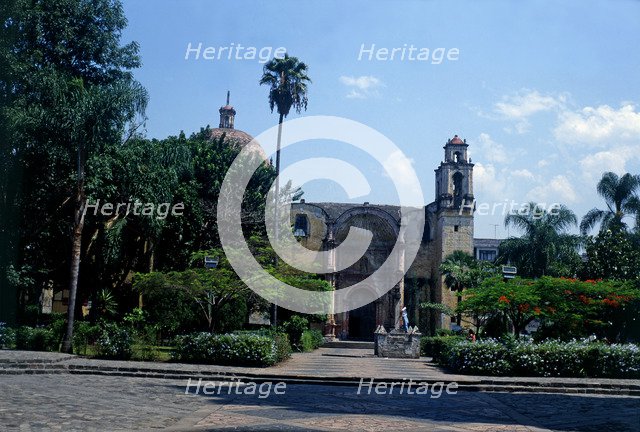 Forecourt of the Cathedral of Cuernavaca with the temple in background, its construction was orde…