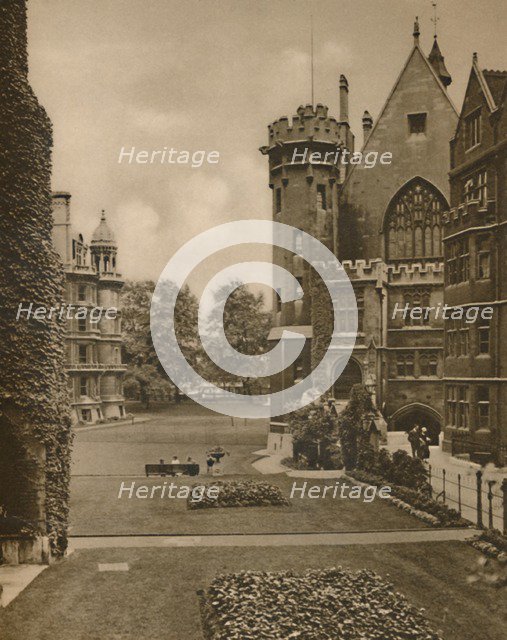 'Vista of Middle Temple Gardens from Fountain Court', c1935. Creator: Unknown.