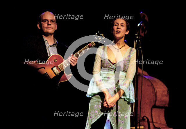Stacey Kent and Colin Oxley, Chequer Mead, East Grinstead, October, 2003.    Artist: Brian O'Connor.