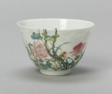 Teabowl with Mufurong (Hibiscus) and Dragonfly, Qing dynasty, Yongzheng reign (1723-1735). Creator: Unknown.