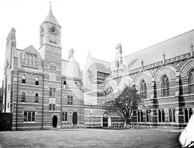 Keble College, Chapel, Parks Road, Oxford, Oxfordshire, 1880. Artist: Henry Taunt