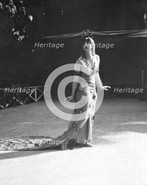 Ruth St. Denis dancers, between 1910 and 1935. Creator: Arnold Genthe.
