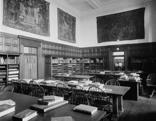 Hunt Memorial Library, Museum of Fine Arts, Boston, Mass., c.between 1910 and 1920. Creator: Unknown.