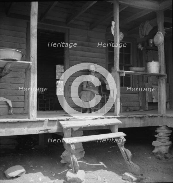 Sharecropper family near Chesnee, South Carolina, 1937. Creator: Dorothea Lange.