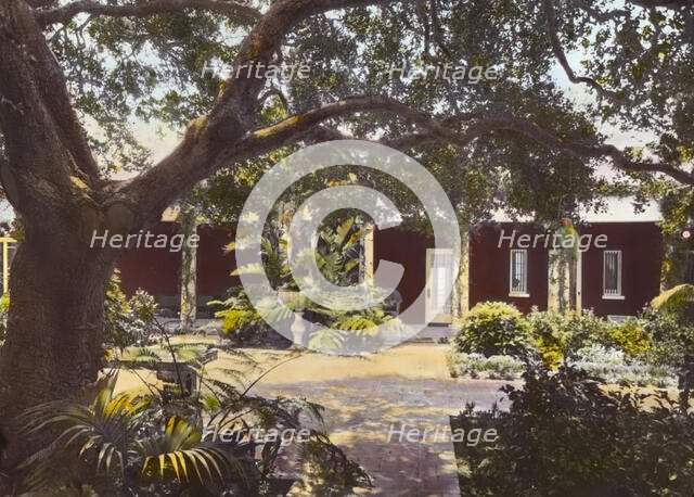"Solana," Frederick Forrest Peabody house, Eucalyptus Hill Road, Montecito, California, 1917. Creator: Frances Benjamin Johnston.
