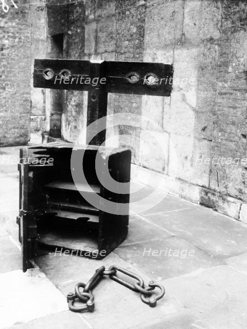 Whipping block and irons, Newgate Prison, London. Artist: Unknown