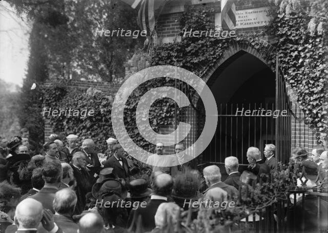 Allied Commission To U.S. At Mount Vernon: Viviani Speaking At Tomb of Washington, 1917. Creator: Harris & Ewing.