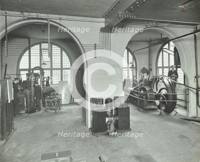 Mechanical laboratory, Battersea Polytechnic, London, 1912. Artist: Unknown.