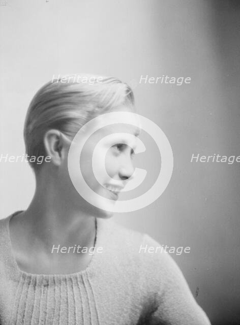 Lee, Margaret, Miss, portrait photograph, 1927 Creator: Arnold Genthe.