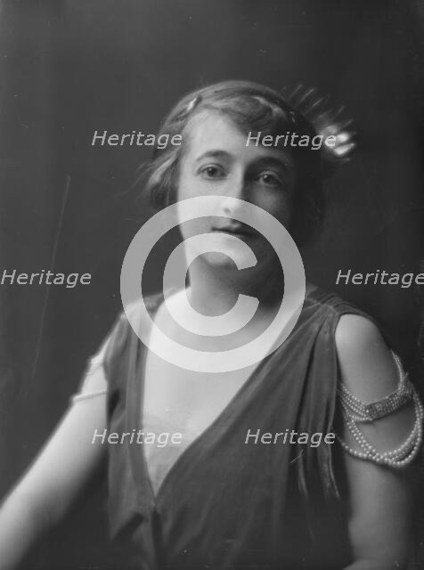 Mrs. Grandin, portrait photograph, 1918 Mar. 6. Creator: Arnold Genthe.