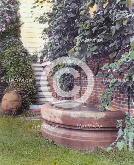 George Warrington Curtis house, Southampton, New York, 1914 or 1915. Creator: Frances Benjamin Johnston.