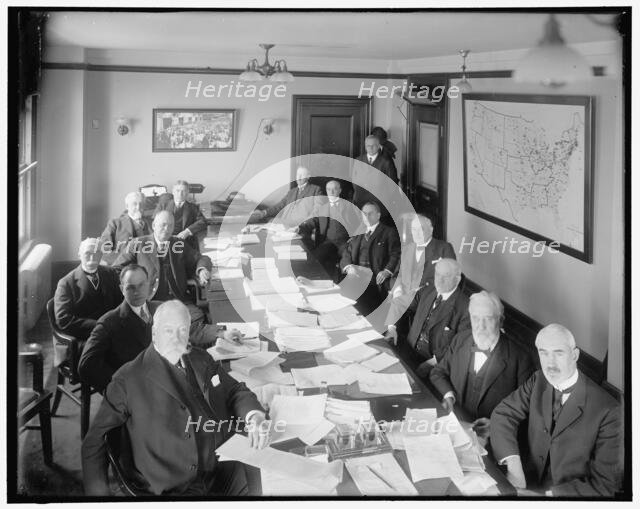 Chamber of Commerce of U.S.A., between 1910 and 1920. Creator: Harris & Ewing.