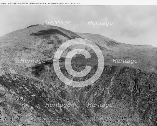 Tuckerman's Ravine from Boot's Spur, Mt. Washington, White Mts., N.H., between 1900 and 1906. Creator: Unknown.