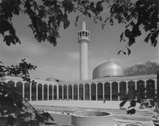 London Central Mosque and The Islamic Cultural Centre, Park Road, Regent's Park, GLA, 03/06/1977. Creator: John Laing plc.