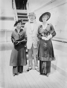 Helen Williams, R.A.C. Smith, Mrs. Kerner Easton (Margaret Smith), 1914. Creator: Bain News Service.