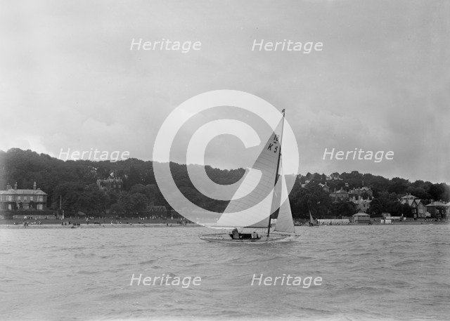 The 18-foot keelboat 'Vanity' (K5), 1922. Creator: Kirk & Sons of Cowes.