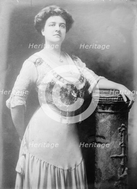 Mrs. Harry Coudrey, 1910. Creator: Bain News Service.