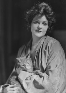 Pell, Miss, with Buzzer the cat, portrait photograph, 1916 Apr. 11. Creator: Arnold Genthe.