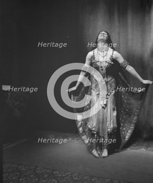 Miss Fontaine, between 1915 and 1920. Creator: Arnold Genthe.