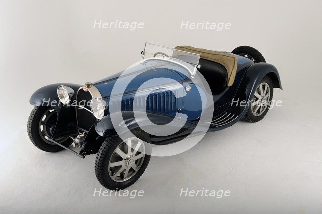 Bugatti type 55 1932. Artist: Simon Clay.
