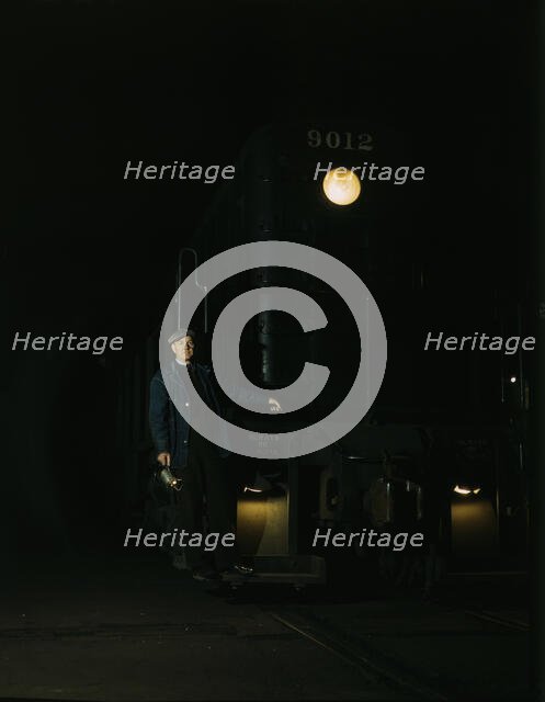 Illinois Central R.R., Chicago, Illinois, 1943. Creator: Jack Delano.