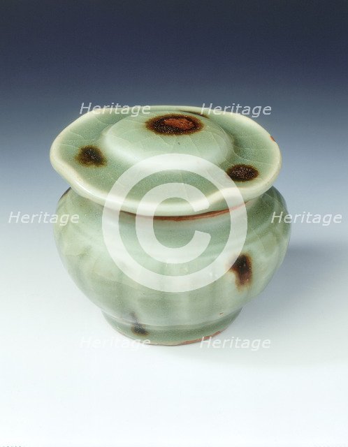 'Tobi seiji' celadon jar and cover, Yuan dynasty, China, 14th century. Artist: Unknown