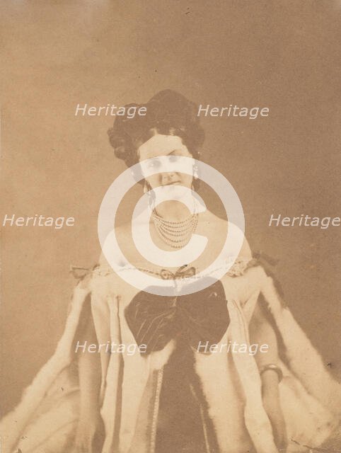 Les épaules tombantes, 1860s. Creator: Pierre-Louis Pierson.