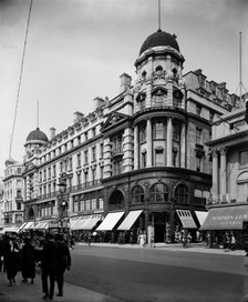Robinson & Cleaver's department store. Regent Street, Westminster, London, 1921. Artist: Bedford Lemere and Company
