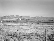 View of the valley from Dazey farm, Homedale district, Malheur County, Oregon, 1939. Creator: Dorothea Lange.