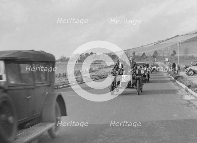 1903 1-cylinder Cadillac of FS Bennett taking part in the London-Brighton Run, 1928. Artist: Bill Brunell.