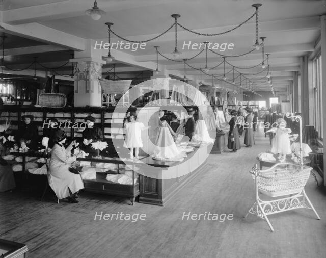 Elliott, Taylor, Woolfenden, north aisle, Detroit, Mich., between 1905 and 1915. Creator: Unknown.
