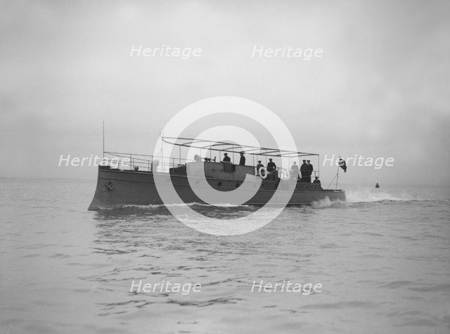 Egyptian motor launch under way, 1911. Creator: Kirk & Sons of Cowes.