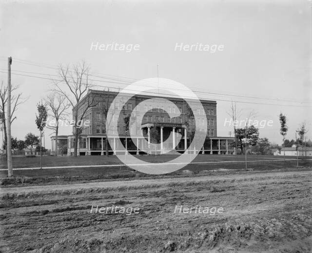 Colonial Hotel, Mt. Clemens, between 1880 and 1899. Creator: Unknown.