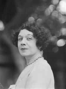 Levy, Folly, Miss, portrait photograph, 1927 Creator: Arnold Genthe.