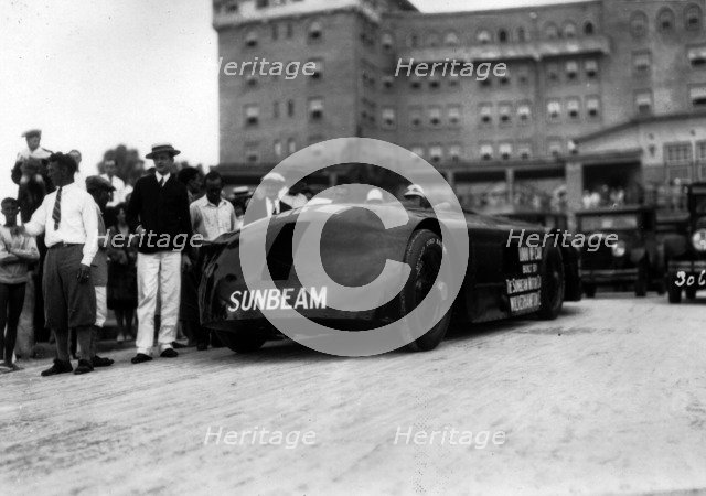 Sunbeam 1000hp World Land speed record attempt at Daytona 1927 Artist: Unknown.