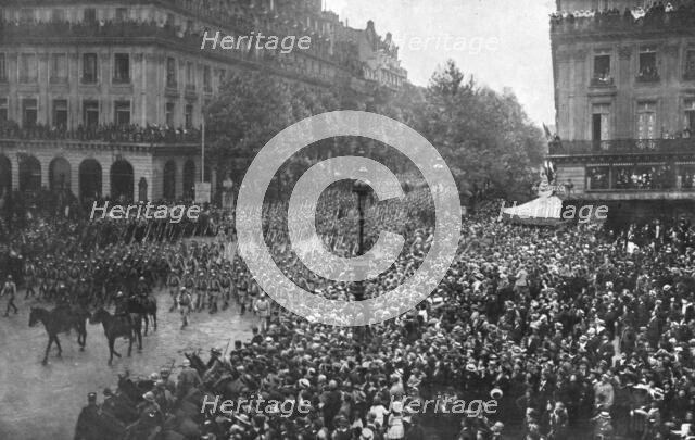 'Le 14 juillet 1916 a Paris: L'armee et la Foule, Place de l'Opera', 1916. Creator: Jean Clair-Guyot.