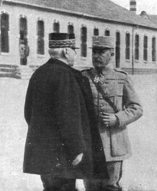 'Le commandement devant Verdun; Le general Joffre et le general Nivelle', 1916. Creator: Unknown.