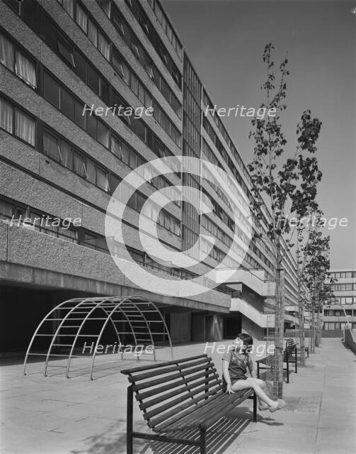 Aylesbury Estate, Walworth, Southwark, London, 01/05/1971. Creator: John Laing plc.