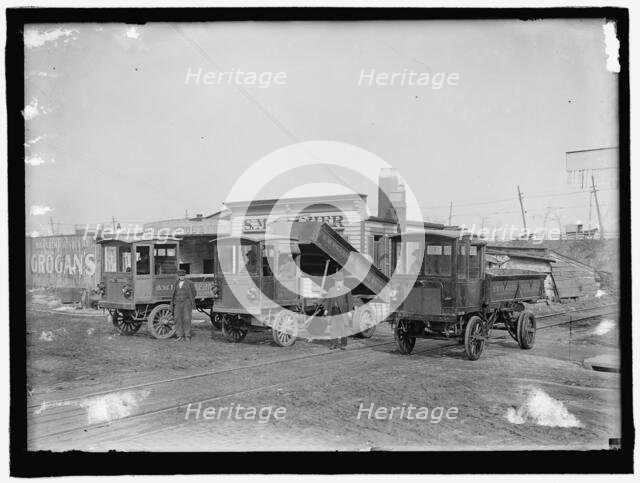 Three trucks: S.M. Frazier, between 1909 and 1914. Creator: Harris & Ewing.