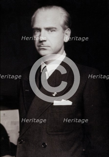 Ramón Serrano (1901-2003), Spanish politician, Foreign Minister in Franco's Government.