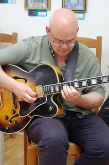 Colin Oxley, Eriko Ishihara Trio, Clocktower Cafe, Croydon, London, August 2024. Creator: Brian O'Connor.