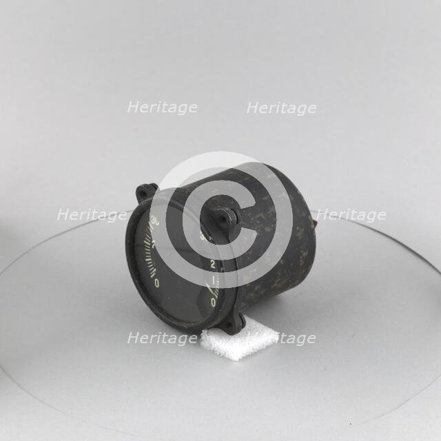 Indicator, Cylinder Head Temperature, Dual Needles, Japanese. Creator: Fuji Koku Keiki.