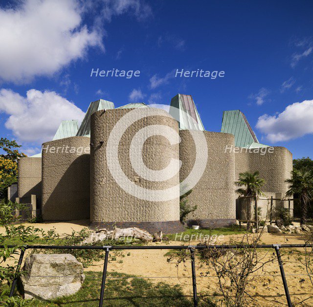 Casson Pavilion, former elephant house at London Zoo, Regent's Park, London, 2010. Artist: James O Davies.