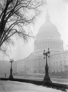 U.S. Capitol, 1917. Creator: Harris & Ewing.